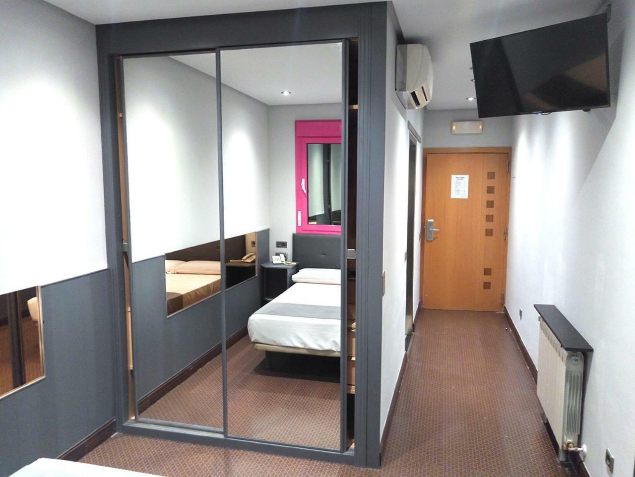 Hotel Fabrik Humanes de Madrid Zewnętrze zdjęcie